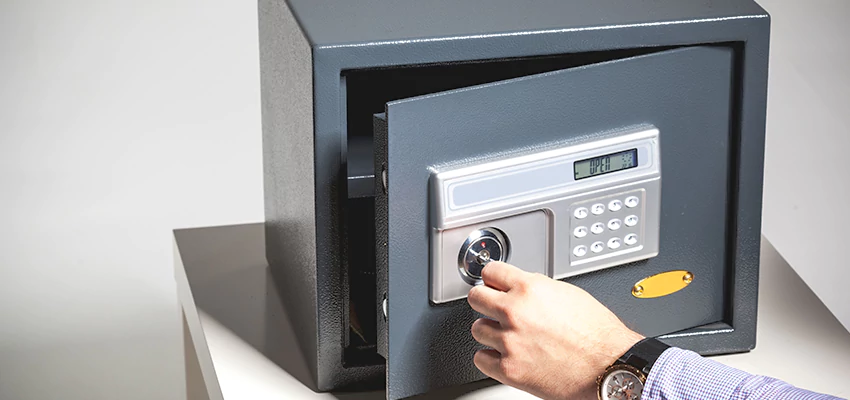Jewelry Safe Unlocking Service in Brentwood, California