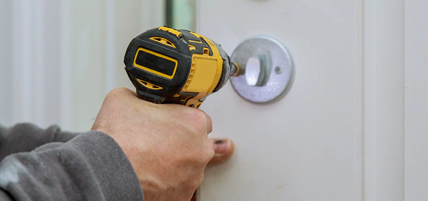 Street Locksmith For Smart Lock Repair in Brentwood, CA