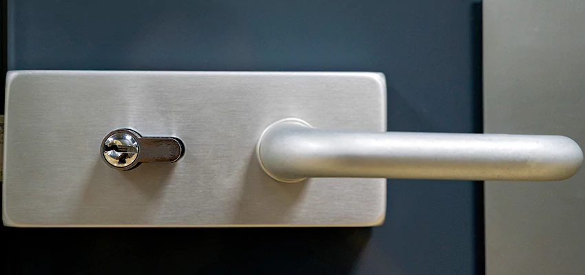 Change Patio Door Locks in Brentwood, California