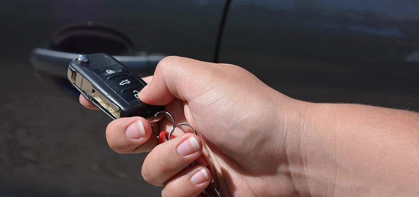 Car Door Unlocking Locksmith in Brentwood, California