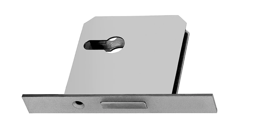 Fix A Deadbolt Door Lock in Brentwood, California